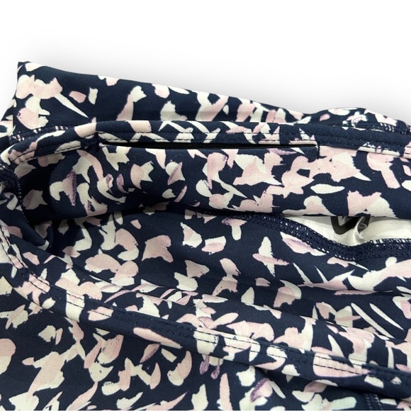 Rockwear Capri Leggings Black White and Lavender Pattern Gymwear Activewear - Picture 4 of 10